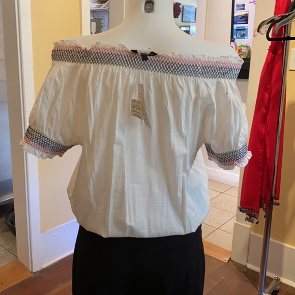Off the shoulder peasant top - Picture 2 of 3